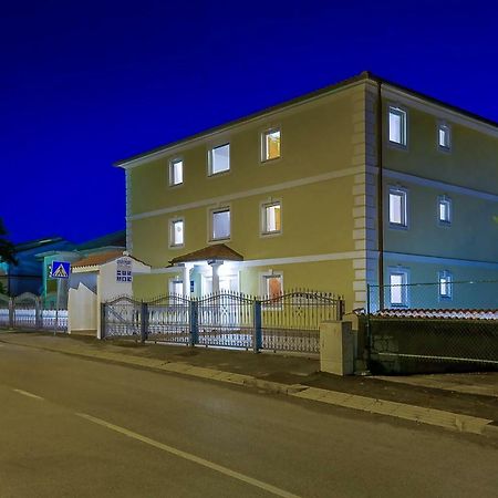 Apartments Lulic Crikvenica Luaran gambar