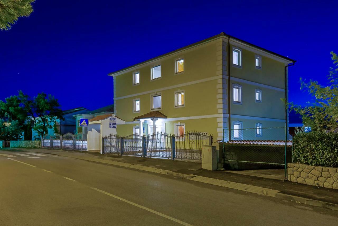 Apartments Lulic Crikvenica Luaran gambar