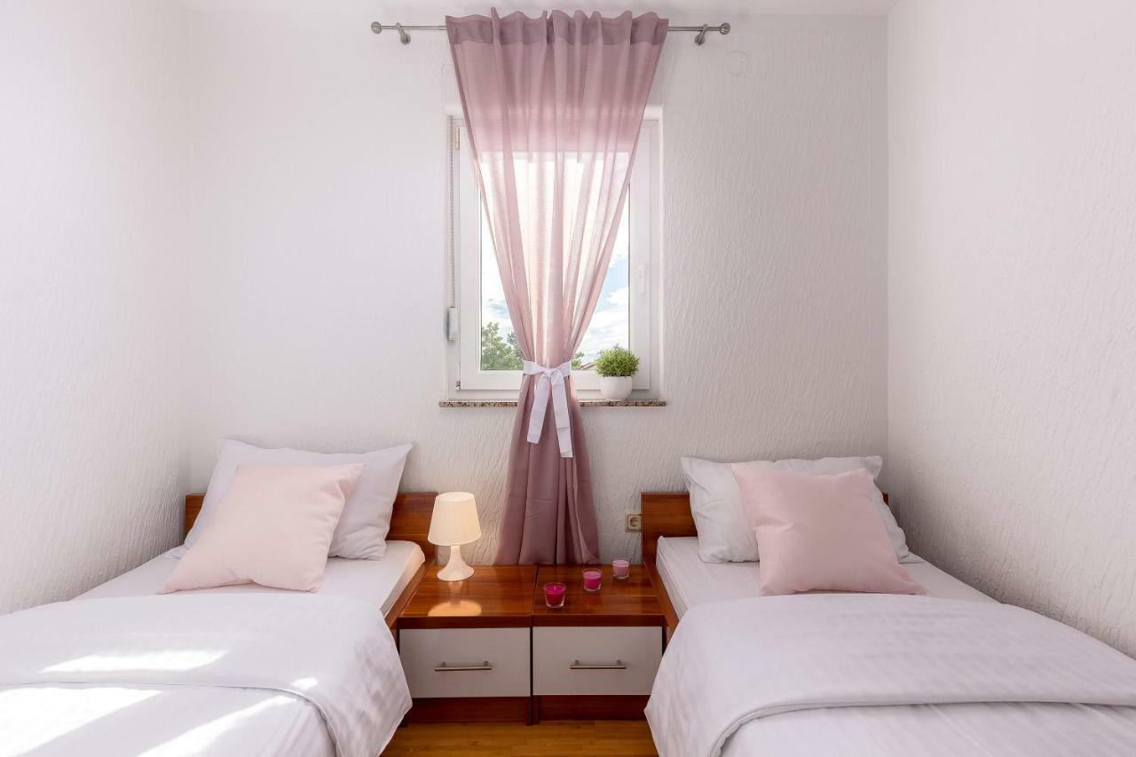 Apartments Lulic Crikvenica Luaran gambar