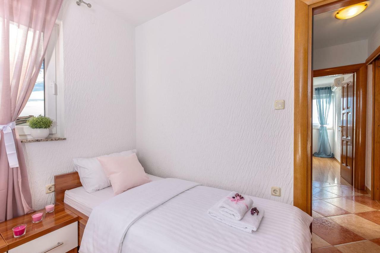 Apartments Lulic Crikvenica Luaran gambar
