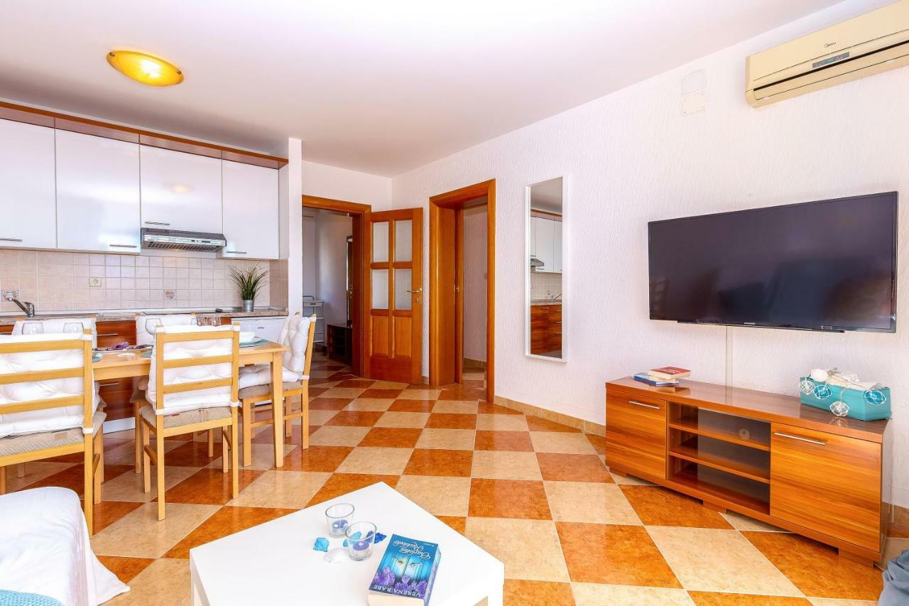 Apartments Lulic Crikvenica Luaran gambar